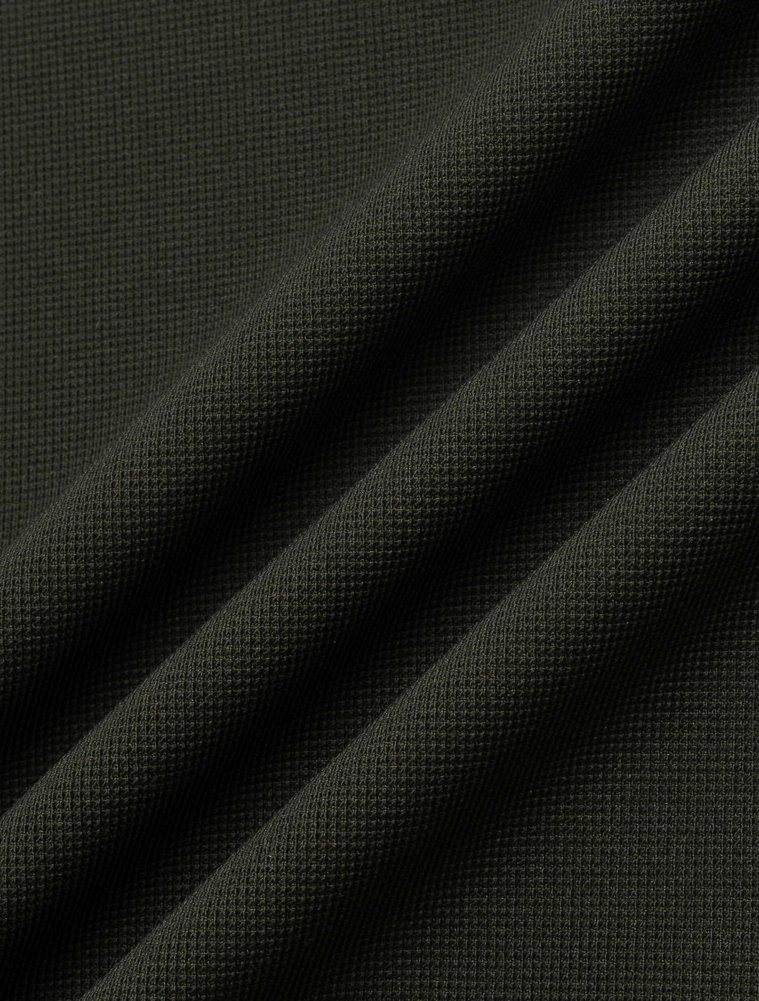 ao-phong-nam-basic-dang-boxy-4-ao-5.webp
